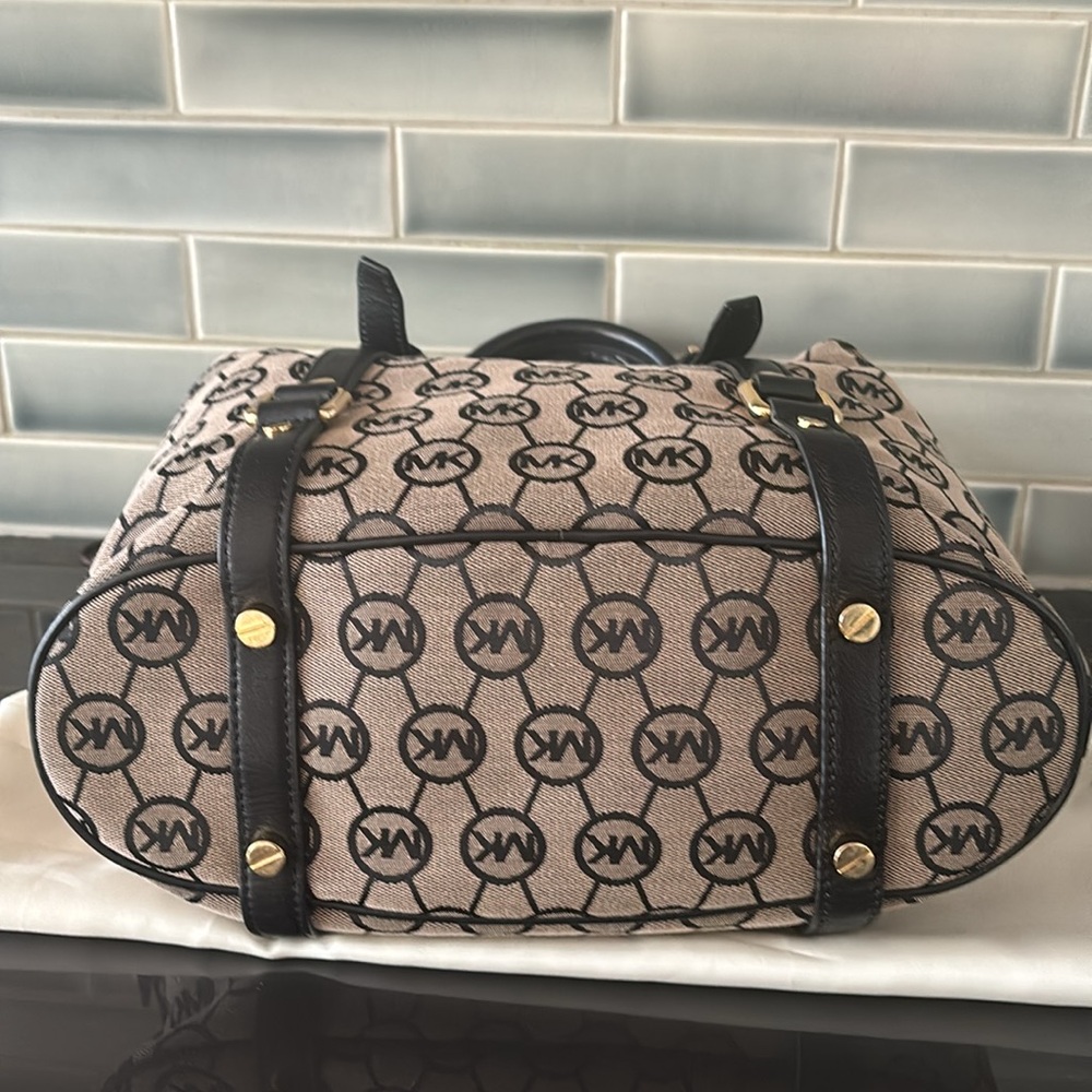 Michael Kors Belford Jacquard Tote Purse EUC - Picture 5 of 11